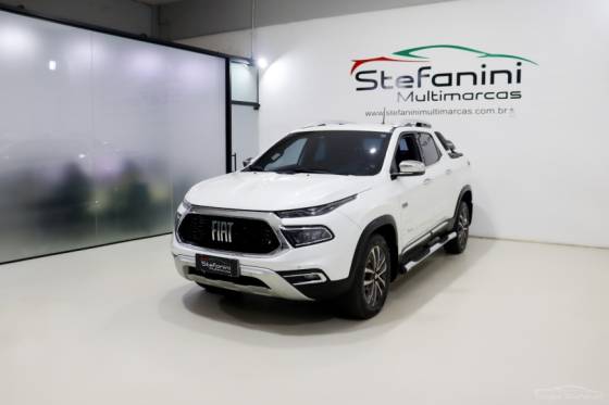 FIAT TORO 2.0 16V TURBO DIESEL RANCH 4WD AT9 FIAT TORO 2.0 16V TURBO DIESEL RANCH 4WD AT9